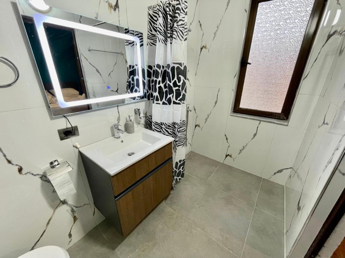 Keon Superb Studio Apartament Tirana Exterior foto